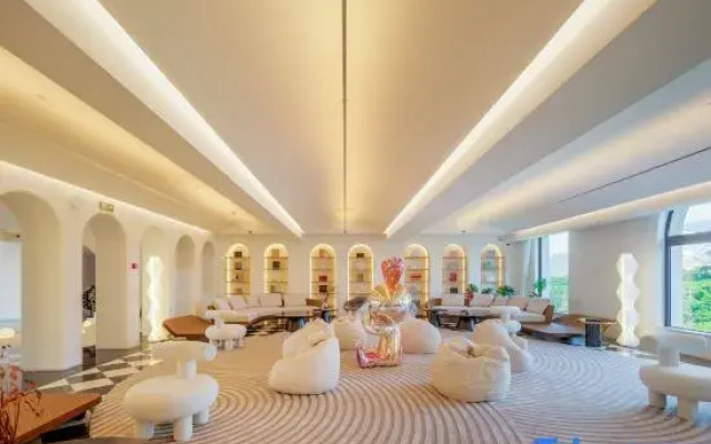 Sparkling Legend  Apartment