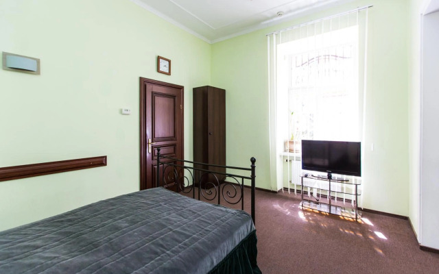 Luxury central two bedroom apartment