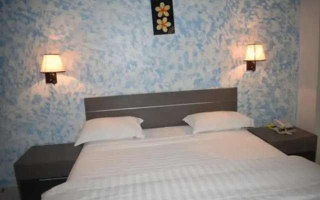 Galaxy Hotels & Apartments