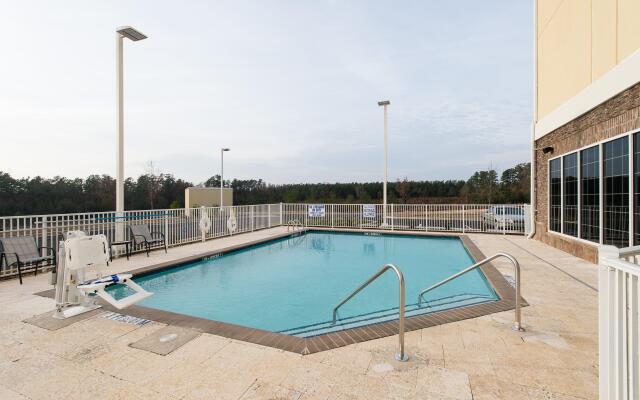 Holiday Inn Express & Suites Aiken by IHG