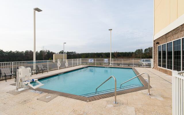 Holiday Inn Express & Suites Aiken, an IHG Hotel