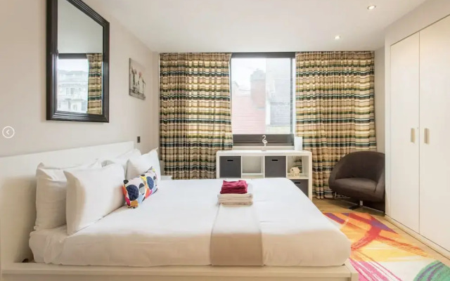 Oxford Street Apartment