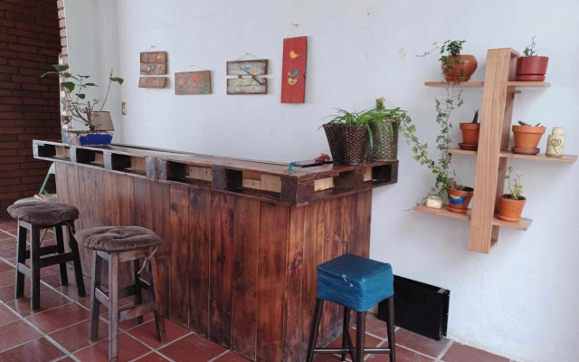 Hostal Mochiliers Bed and Breakfast