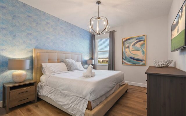 Elegant Home With Pool & Spa, Close to Disney