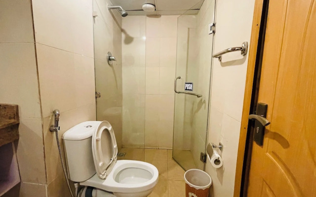 Royalbirds Hotel & Towers