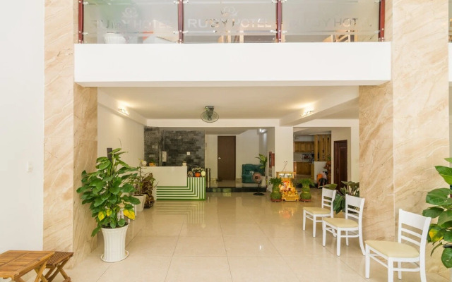 Oyo 186 Ruby Hotel