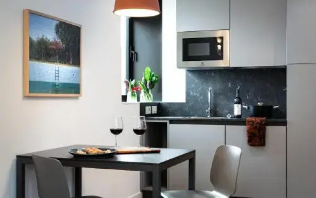Co99 Art Building Residence