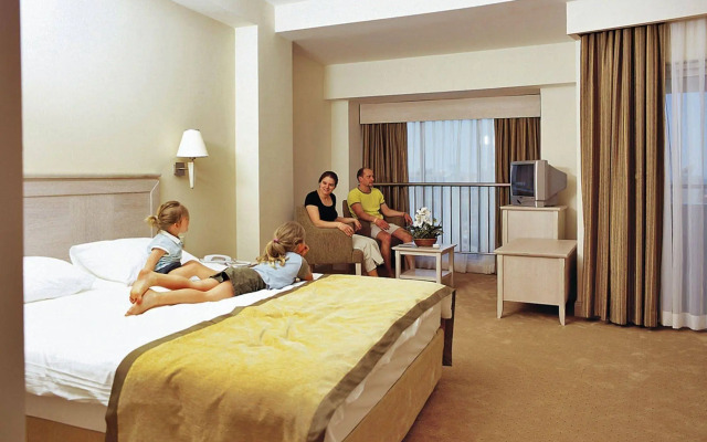 Side Star Park - All Inclusive
