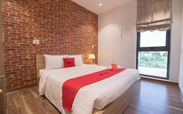 Reddoorz Premium Near Son Tra Mountain