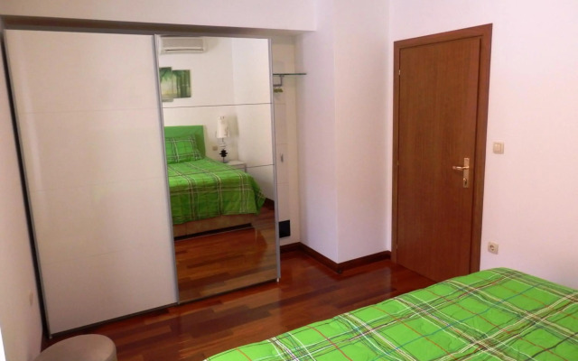 Center Stylish Apartment