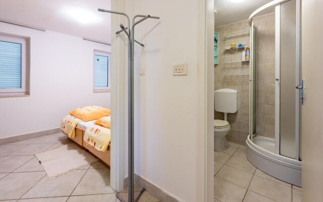 Nice Apartment in Dramalj With Wifi and 1 Bedrooms