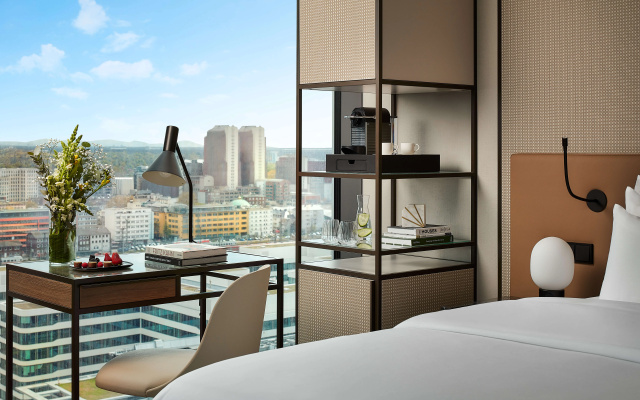 NH Collection Frankfurt Spin Tower - Image 3