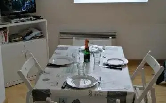 Bel appartement T2 150m plage et tous commerces