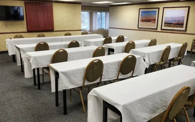 La Quinta Inn & Suites Appleton College Avenue