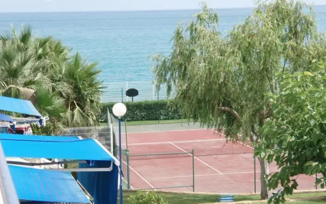 Apartamentos Marineu Voramar