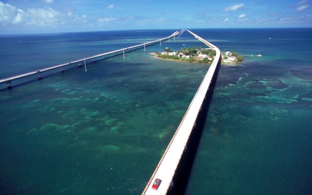 Lovely Wonderlux House 5BR by FL Keys MIA Marina