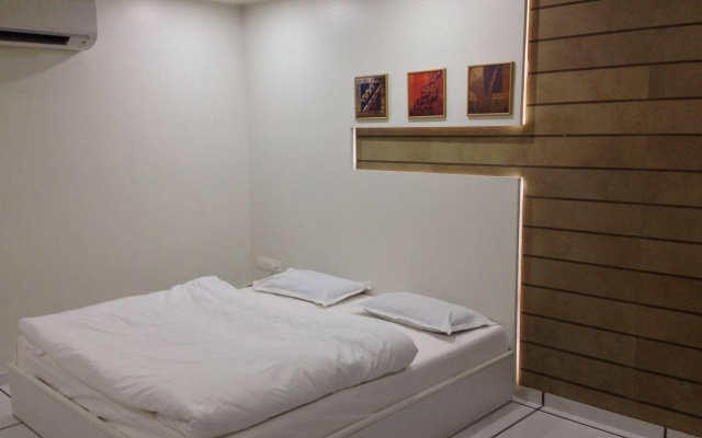Hotel Volga – Guest Rooms – Ahmedabad