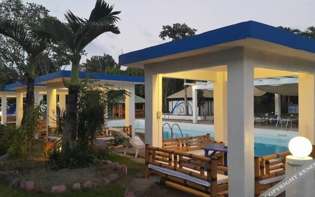 Blue Hotel And Resort