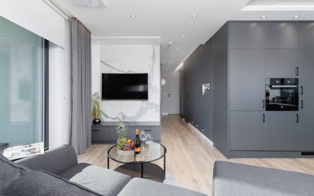 Mogilska Apartments by Renters Prestige