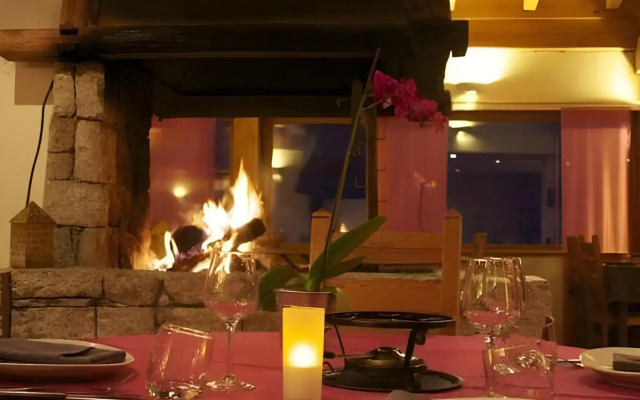 Hôtel La Perelle
