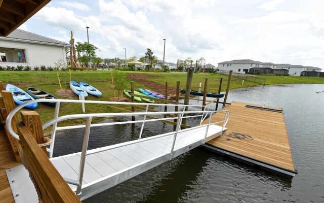 Lakeview 6BR Cozy Home Pool/spa,steps to Waterpark