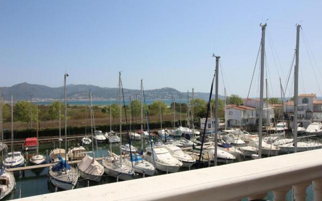 Basic Comfort Apartament Port Moxo 3º