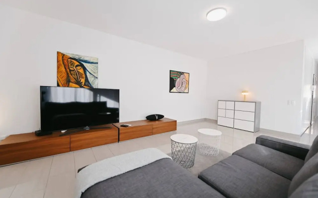 New Central Plaza Apartment 3