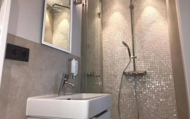 HAMBURG-No-5-Altes-Bootshaus