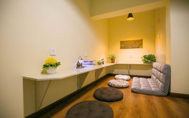 Tu Qu International Youth Hostel