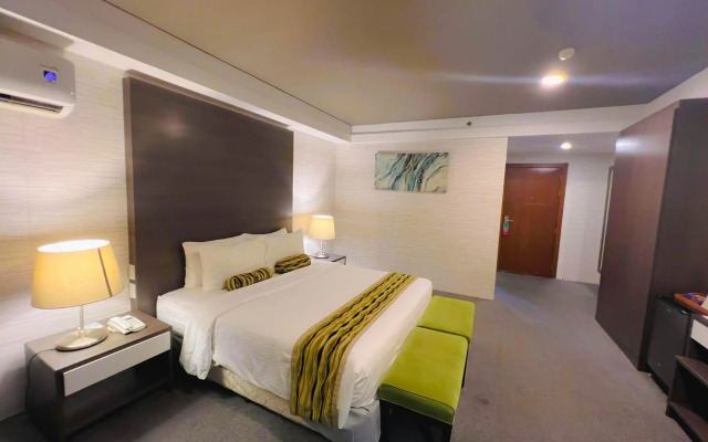 88 Courtyard Hotel