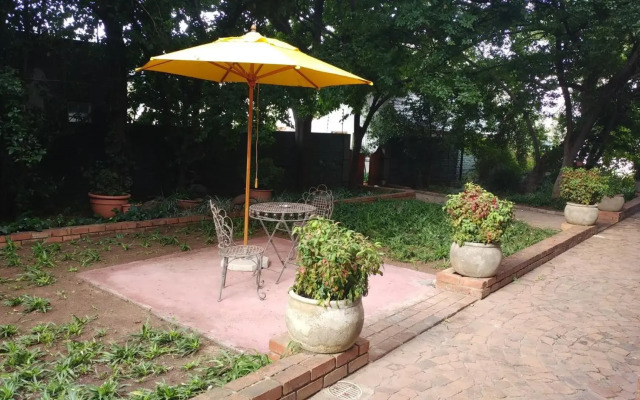 24 Onvrey Guest House
