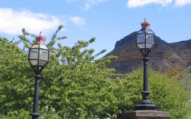 Holyrood Park Apartment