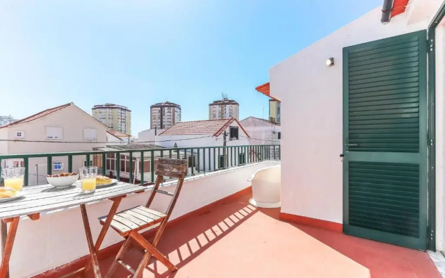 Vita Portucale ! Costa Caparica Triplex w/ Terrace