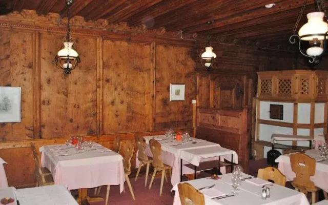 Hotel Corona