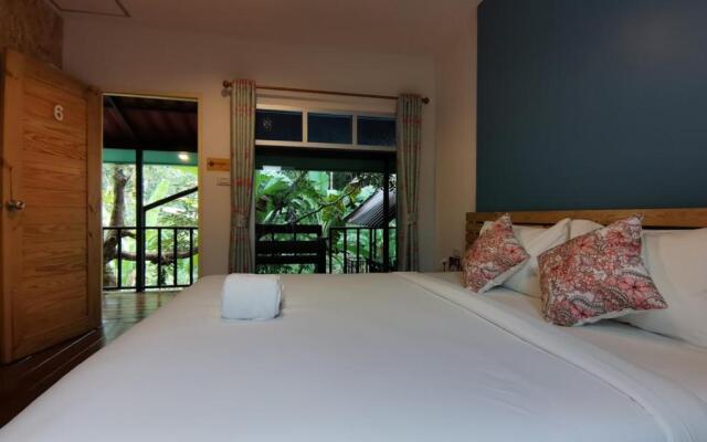 Nua Tone Resort & Cafe