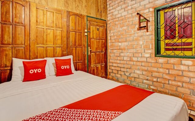OYO Homes 93598 Omah Baturan Syariah