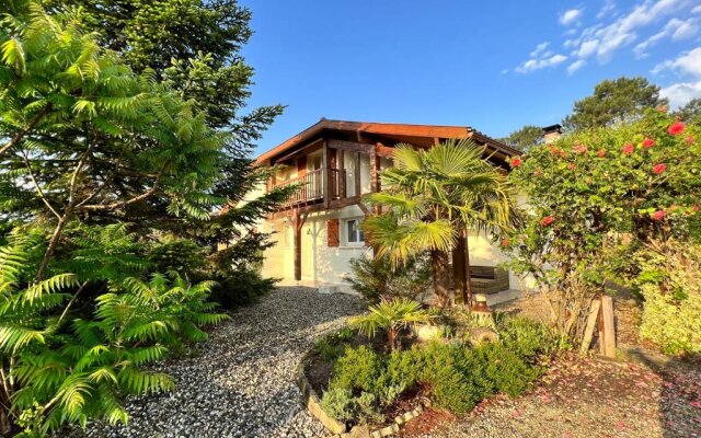 Charming villa, tranquillity by the forest