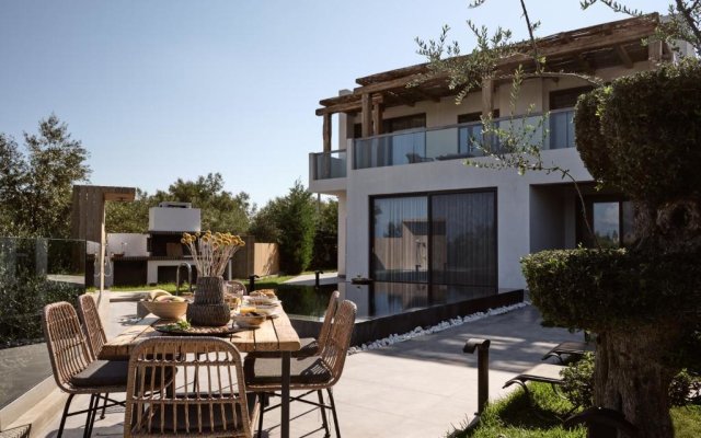 Galena Verde Luxury Villas, By ThinkVilla
