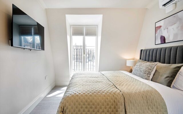 Marble Arch Suite 8-hosted by Sweetstay