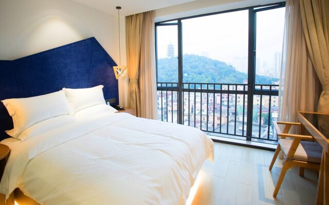 TOP Hotel