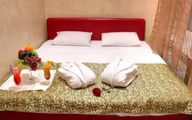 Pirosmani Hotel