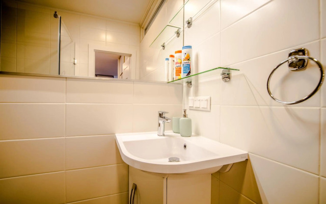 Central apartments by Kovee