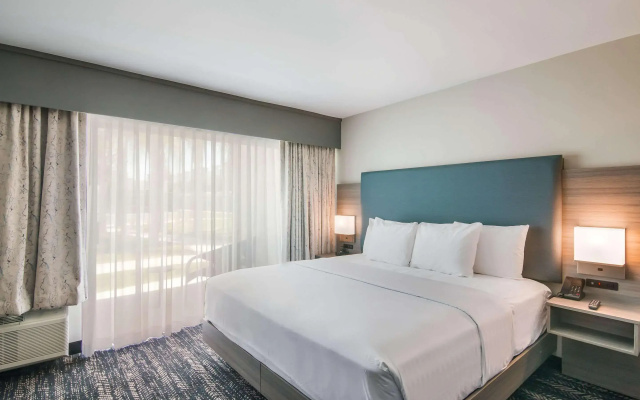 Hourglass Hotel, Trademark Collection by Wyndham