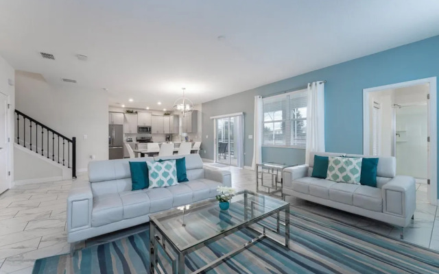 Magical 6BR Villa Pool Themed Room