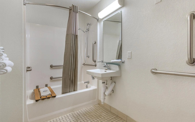 Motel 6 Phoenix North - Bell Road