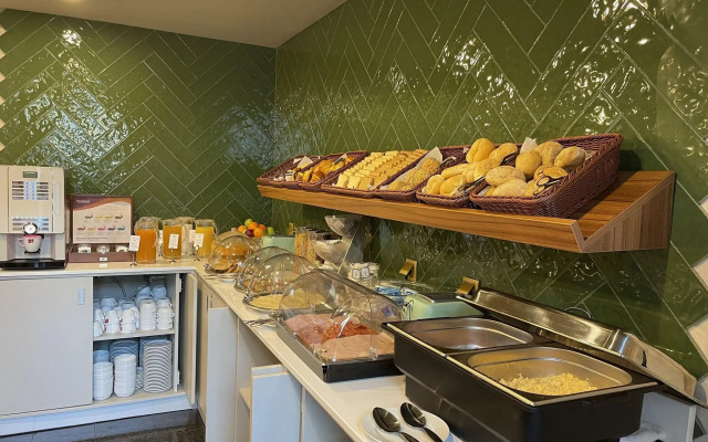 Hotel Sete Colinas