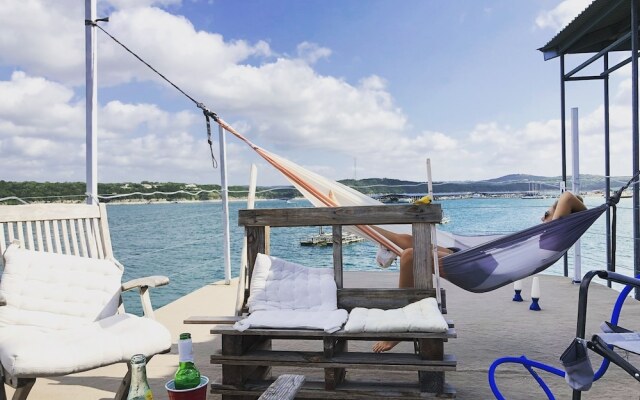 Airstream Houseboat Amazing Lake Travis View