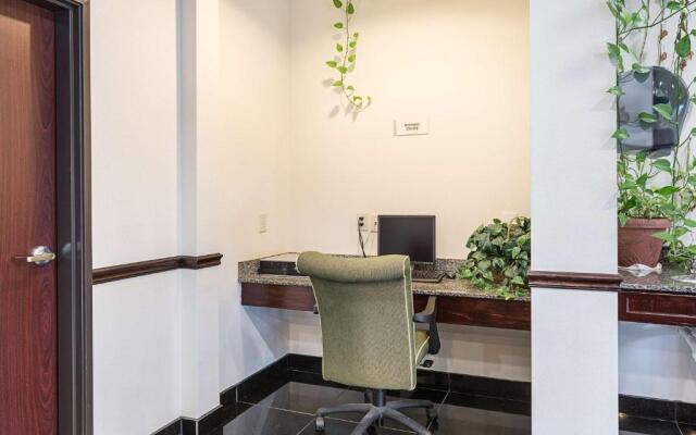 Budget Inn and Suites