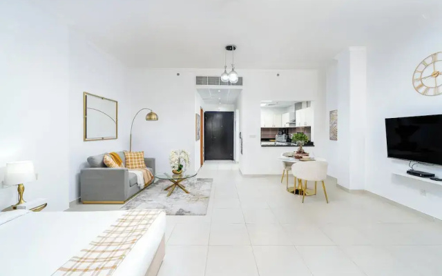 Marco Polo - Spacious Studio Lush View