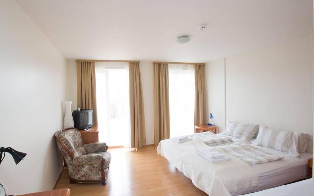 Laxnes Hotel